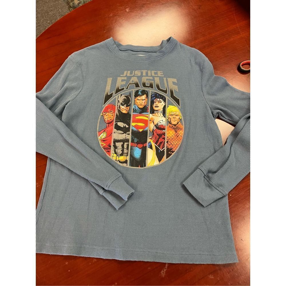 Justice League Slate Blue Waffle Weave Shirt sz M EUC